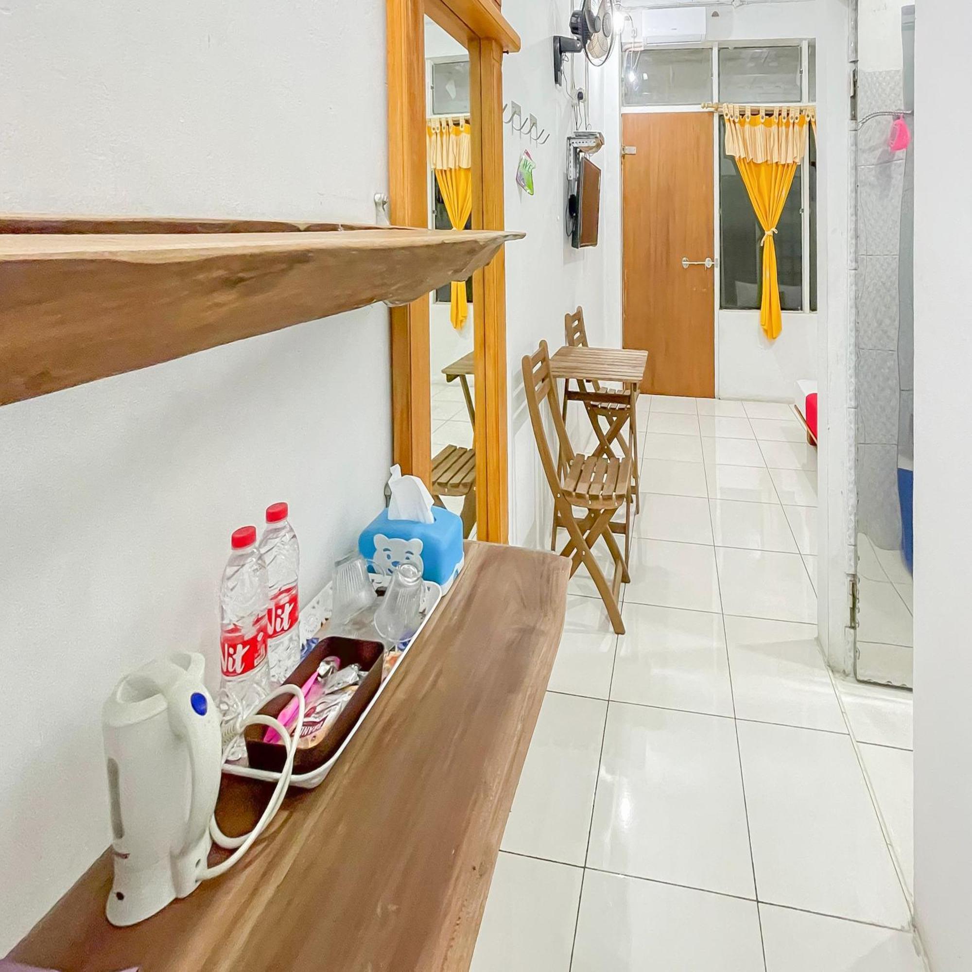فندق Reddoorz Syariah At Jalan Ra Kosasih سوكابومي المظهر الخارجي الصورة